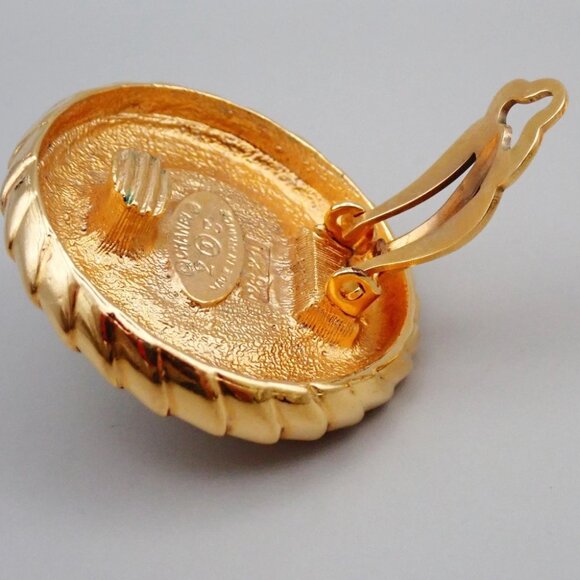 CHANEL Logo Imitation Pearl Round Button Earrings 23 Clip-On GHW Vintage - Picture 7 of 10